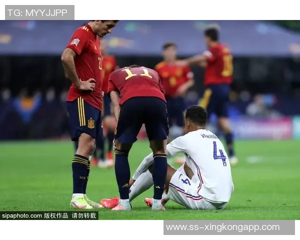 日本高中联赛决赛精彩瞬间兜射与弧顶爆射双双破门引发热议